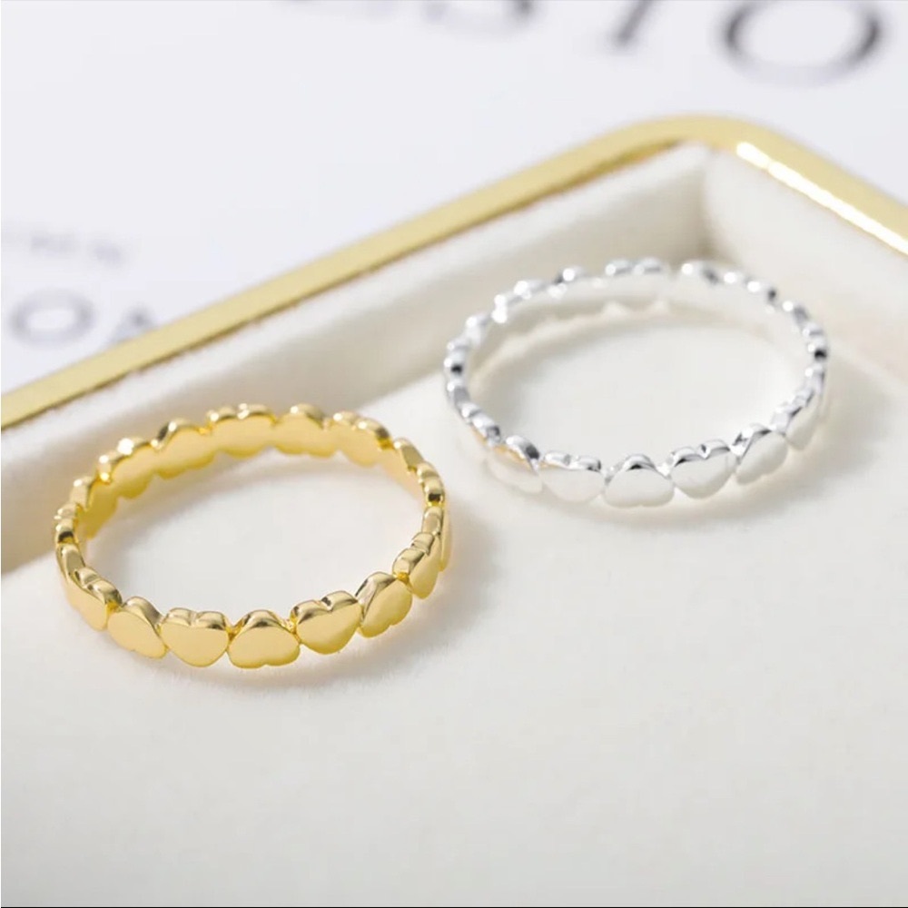 Stainless steel silver band of hearts love ring - Picture 2 of 2